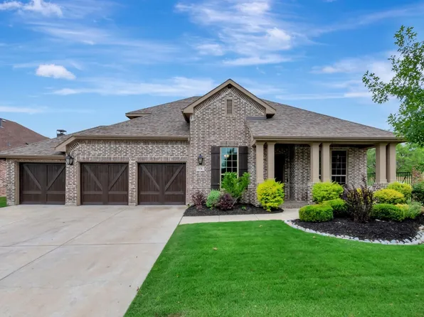 931 Highpoint Way, Roanoke, TX 76262