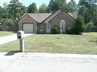 913 Highland Dr, Hinesville, GA 31313