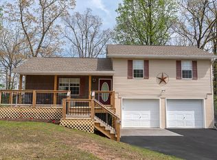 92 Ronnie Ln, Tunnel Hill, GA 30755