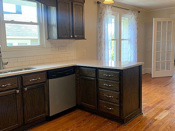 New quartz countertops