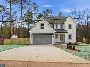 320 Hunnicutt Rd SE, Mableton, GA 30126