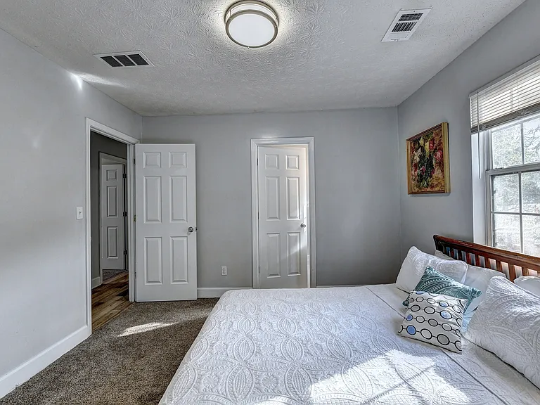 1170 Atlantic Dr NW — Photo 47