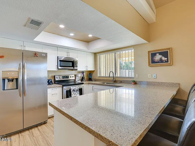 4933 W Larkspur Dr — Photo 7