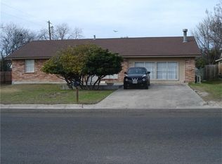 1503 W 1st St, Lampasas, TX 76550