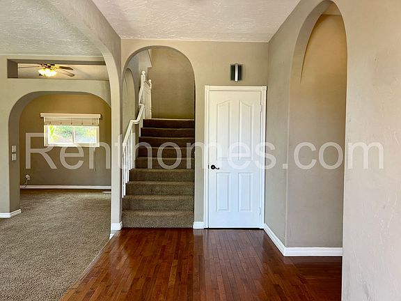 5th image of 23745 Moonglow Ct