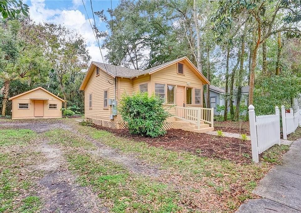 1st image of 236 E VOORHIS AVENUE