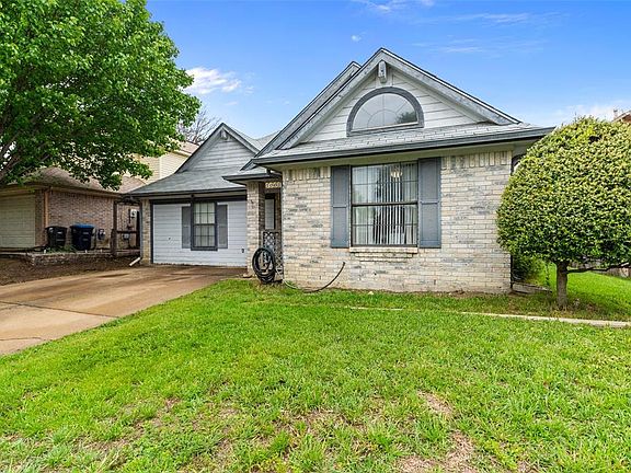 3rd image of 10016 Leatherwood Dr
