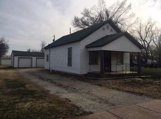 115 E 2nd Ave, Hope, KS 67451
