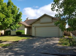 2240 White Chapel Way, Santa Rosa, CA 95401