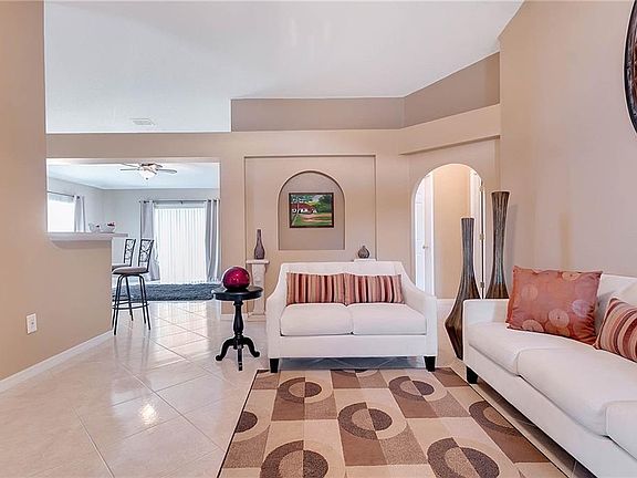 4th image of 315 Ashford Dr