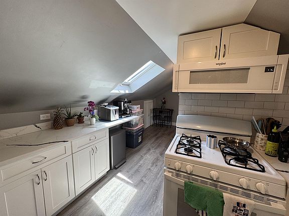 5th image of 1033 Broadway #1