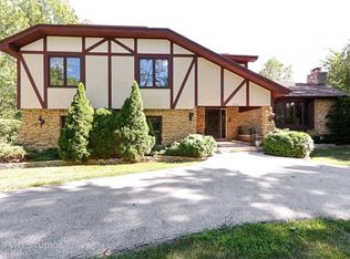 803 81st St, Downers Grove, IL 60516