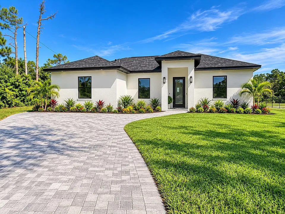 627 Beverly Ct