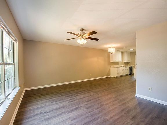 3rd image of 506 McKeithen St #4