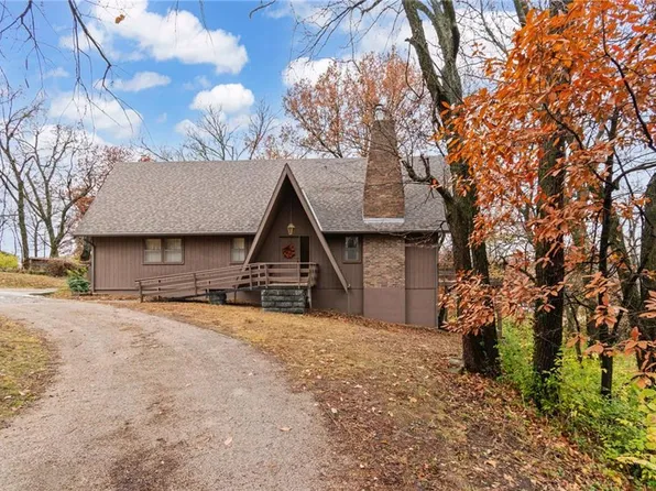 111 W Oak St, Warrensburg, MO 64093