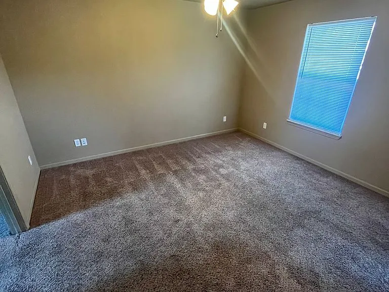 16524 Hunters Ridge Ln — Photo 1