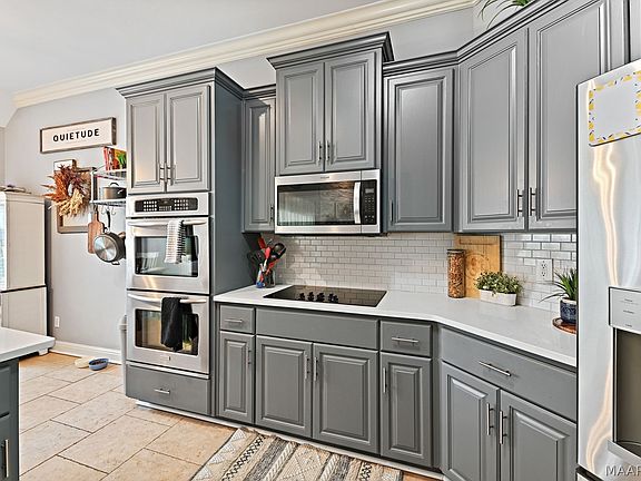4th image of 85 Jackson Ln