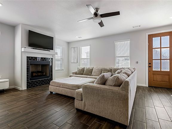 2nd image of 1709 Whitney Ln