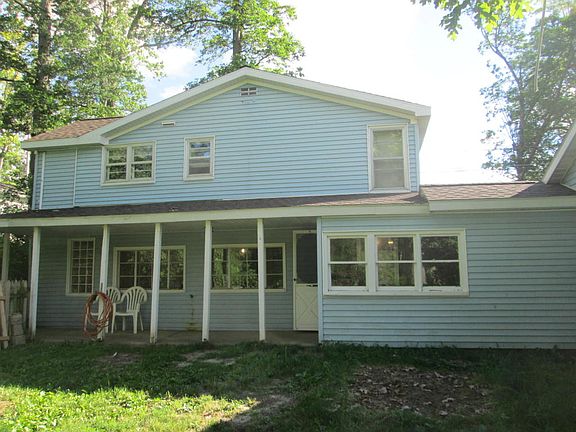 4th image of 672 Woodland Dr