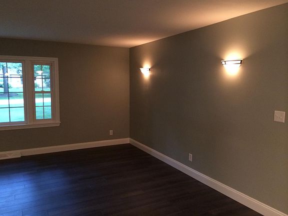 4th image of 5870 Birchwood Dr