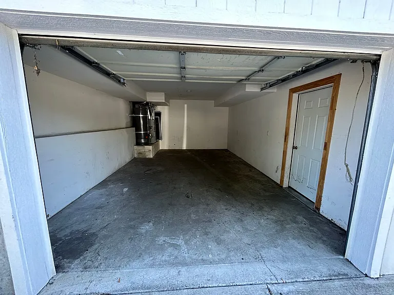 803 East Mission — Photo 39