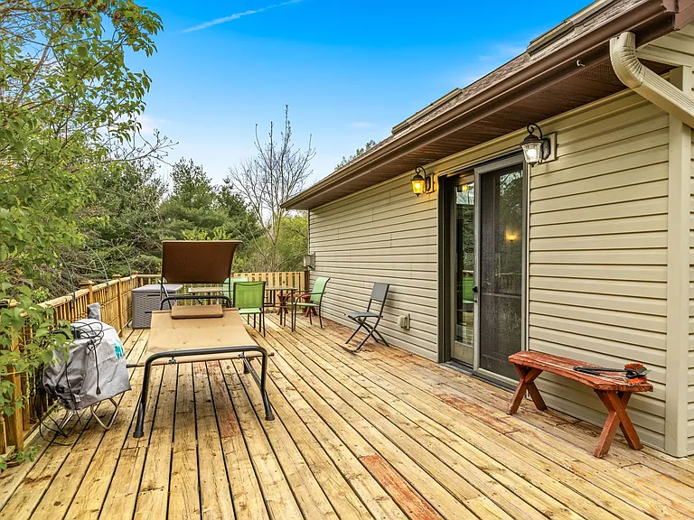 Panorama Rd — Photo 47