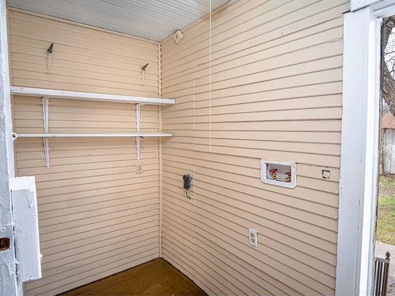 1101 Gibbs — Photo 20
