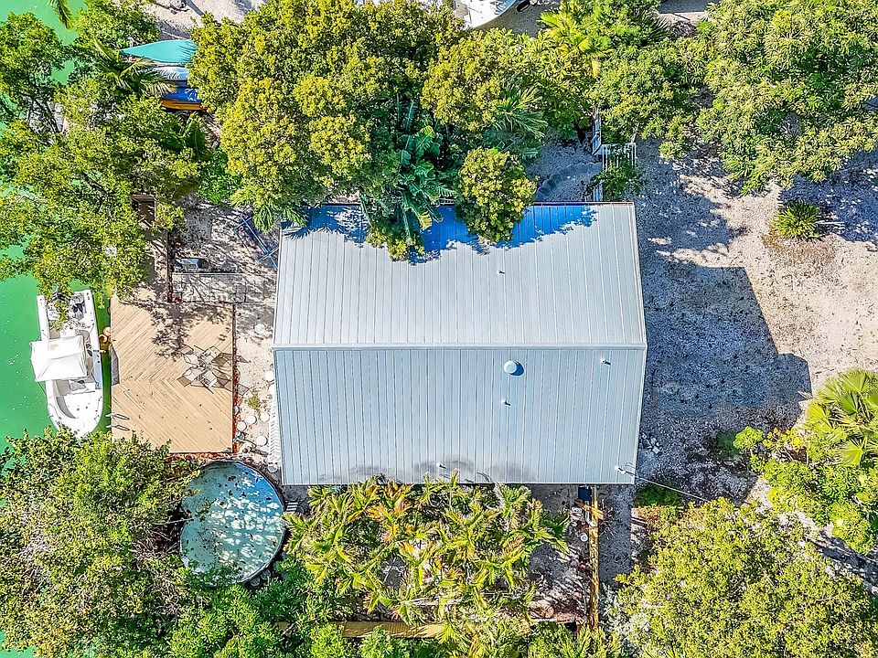 1st image of 17396 Jamaica Ln
