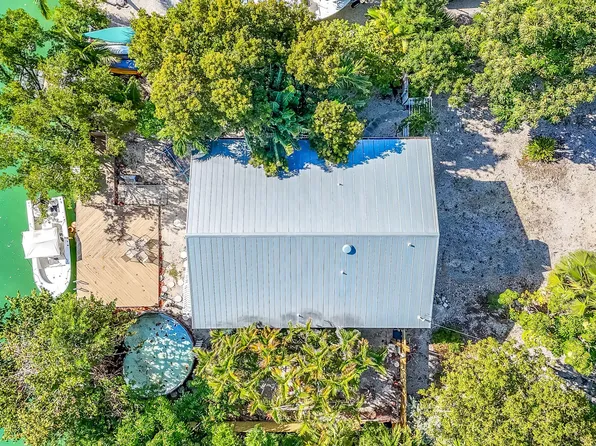 17396 Jamaica Ln, Sugarloaf Key, FL 33042
