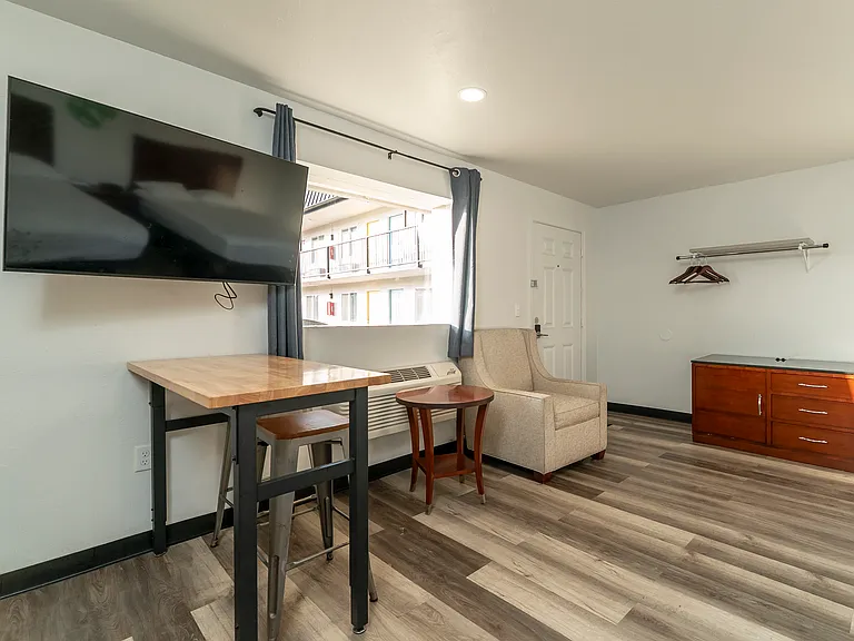 205 Malcolm Ave #A — Photo 6