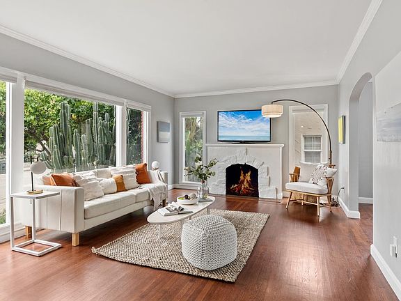 5th image of 224 Belleview Dr