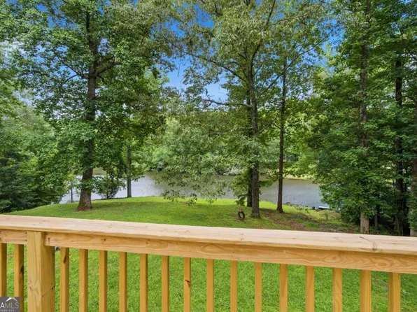 5070 River Lake Dr, Fairburn, GA 30213