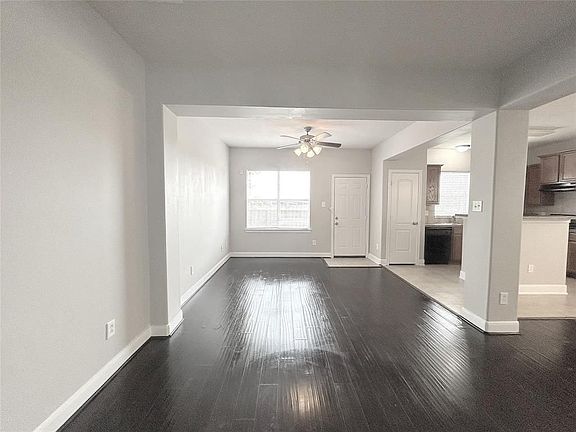 3rd image of 12511 S Ashford Villa Ln