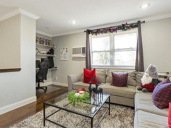 5th image of 224-67 Kingsbury Ave #B