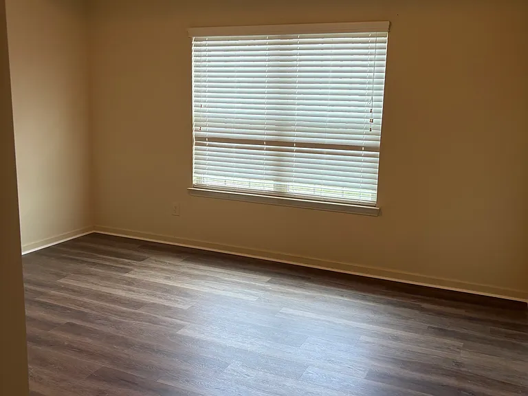 798 Pine Ln — Photo 8