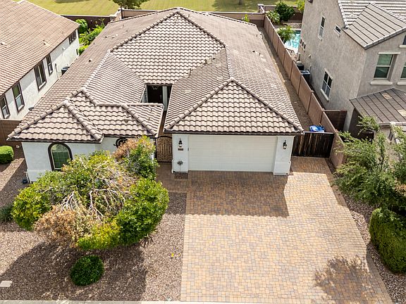 4th image of 10815 E RAMBLEWOOD Circle