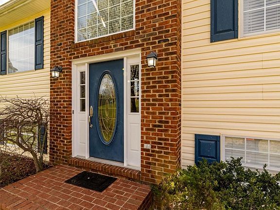 4th image of 4710 Celtic Cir