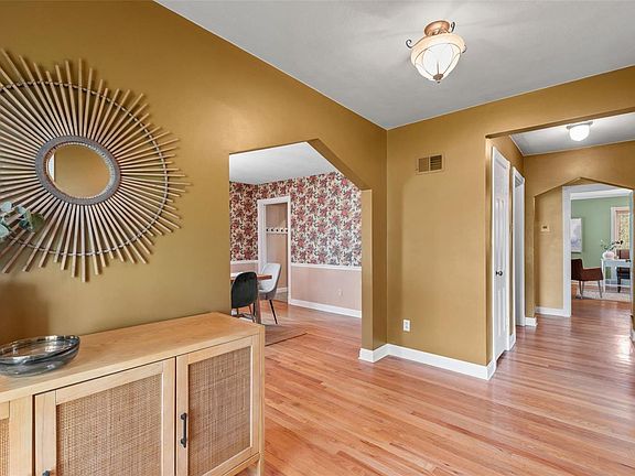 4th image of 5020 Creighton Dr