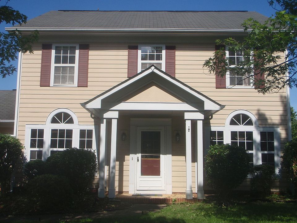 1st image of 6000 Acadian Woods Dr