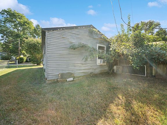 2nd image of 4218 S Rockford Ave #B
