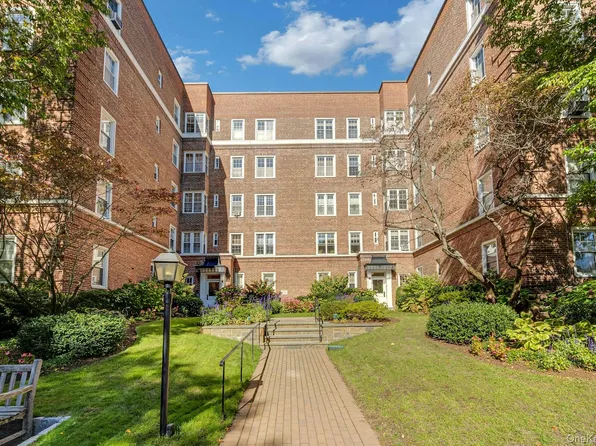 3 Midland Gardens #3H, Bronxville, NY 10708