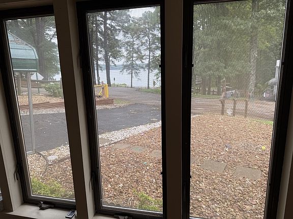 2nd image of 227 Duncan Dr