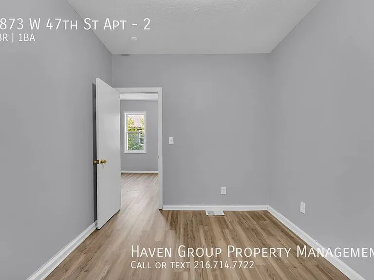 1873 W 47th St #2 — Photo 10