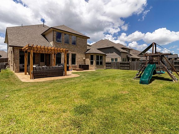 4th image of 3010 Flora Manor Dr