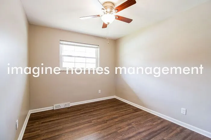 1482 Verdale Dr — Photo 9