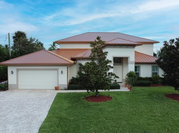 8574 SE Banyan Tree Street, Hobe Sound, FL 33455