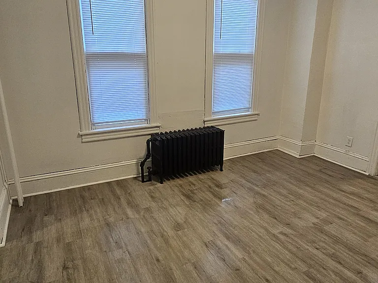 681 York Ave #2 — Photo 8
