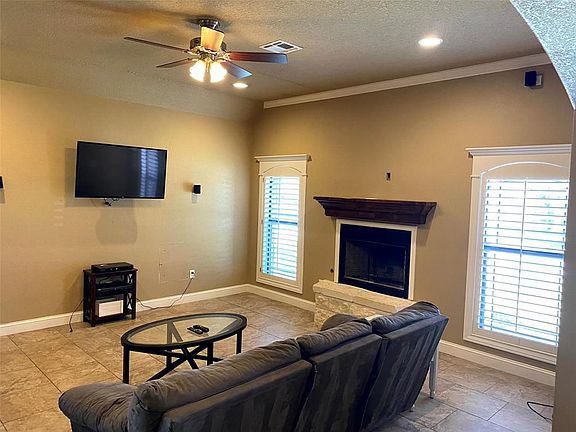 2nd image of 213 Meir Ln