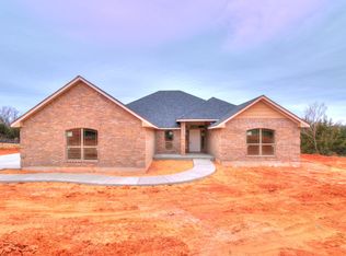 5731 Hillside Dr, Guthrie, OK 73044