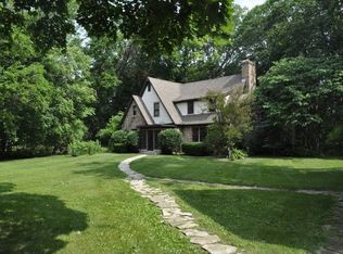 10638 W Circle Dr, Beach Park, IL 60099